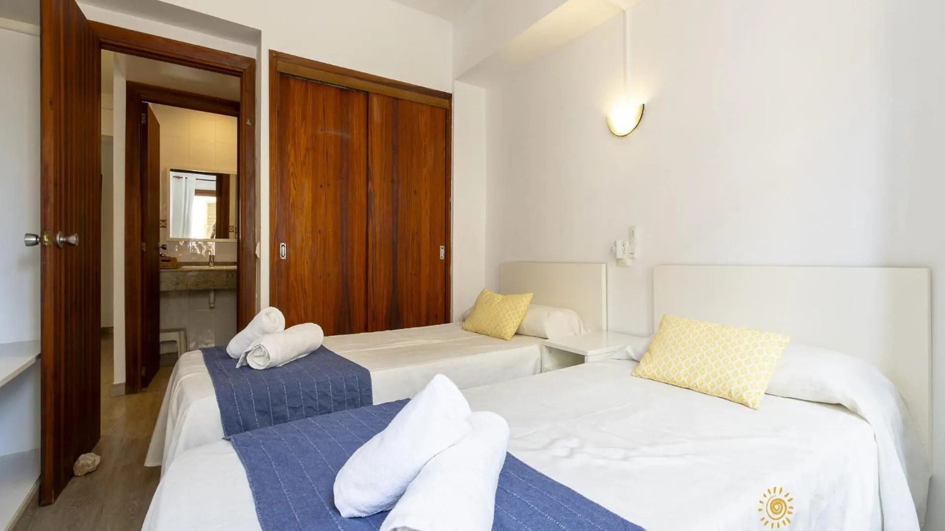 Apartment Private Villa With Inviting Space Port de Pollenca
